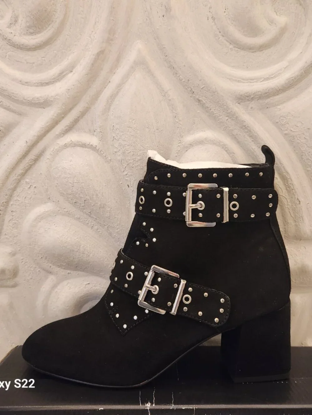 Rebecca Minkoff Logan Kid Suede Booties. NIB. Size 6